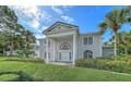 916 Macewen Dr