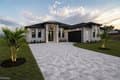 618 NE 12th St