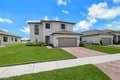 5074 Penella Ave