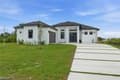 227 NE 15th St