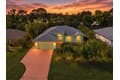 114 SE 8th St
