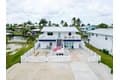 576 Coconut Ave