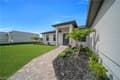 513 NW 25th Ter