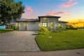 329 NE 6th St