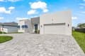 300 Chiquita Blvd N