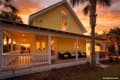 913 White St
