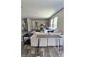 860 N Live Oak St