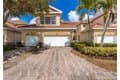 5550 Berkshire Dr Apt 202