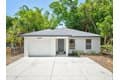 1004 17th Ave W