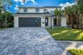 7324 Phillips St