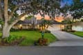 10 Bentwood Rd