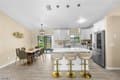 930 SW 34th St