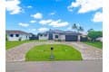 305 SW 15th Ter