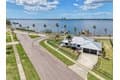 1822 Riverside Dr E
