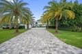 8179 Lakeview Dr
