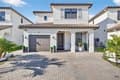 5585 Cobalto Way