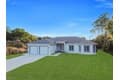 128 Bell Blvd S