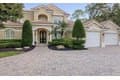 222 Saint James Park