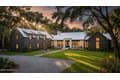 252 N Roscoe Blvd